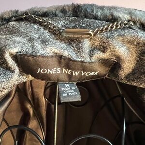 Jones New York Women's Jacket in Gray